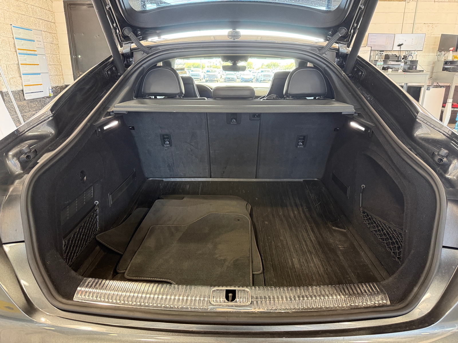 Thumbnail: 2018 Audi S5 - 6