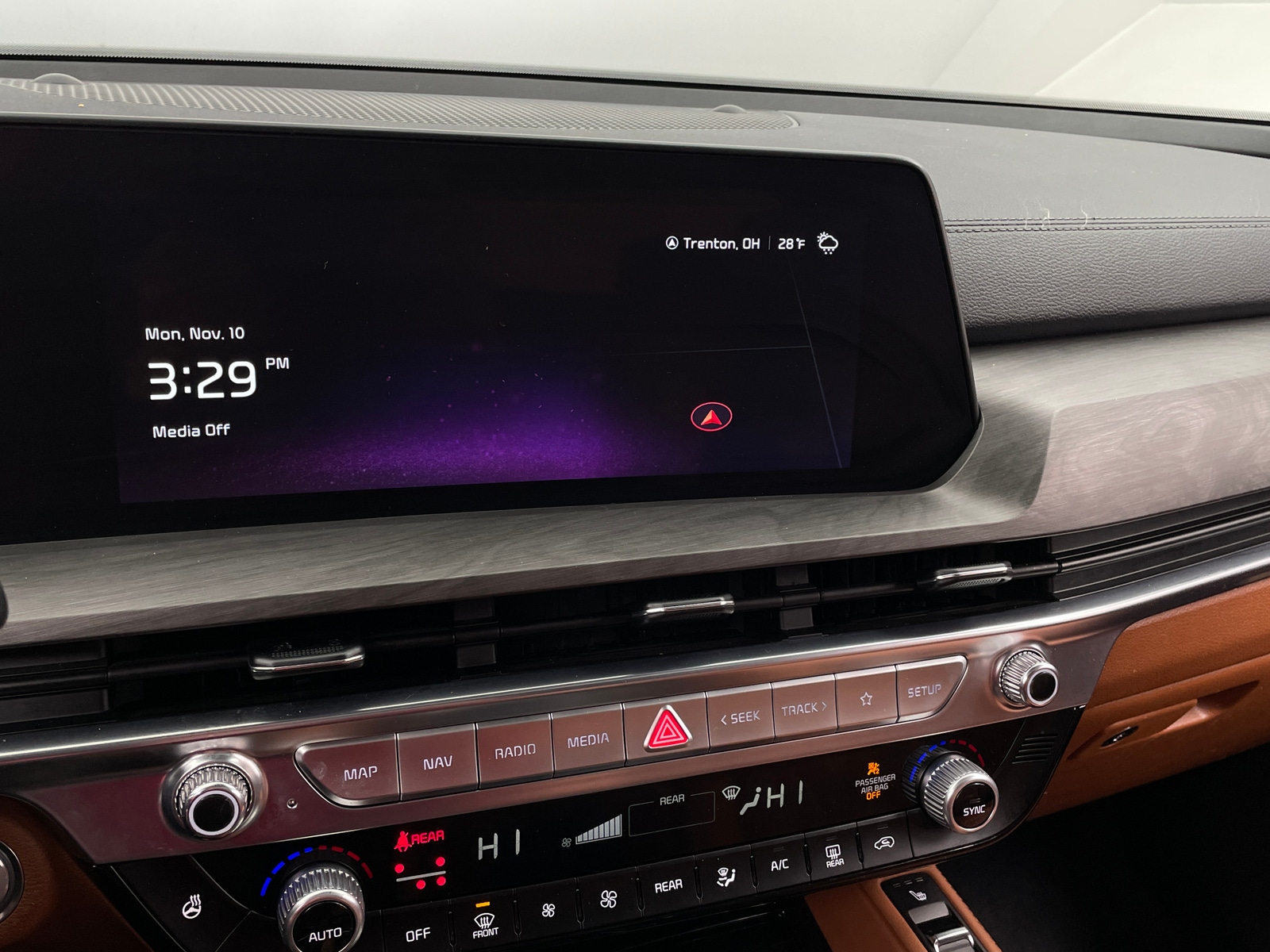 Thumbnail: 2024 Kia Telluride - 3