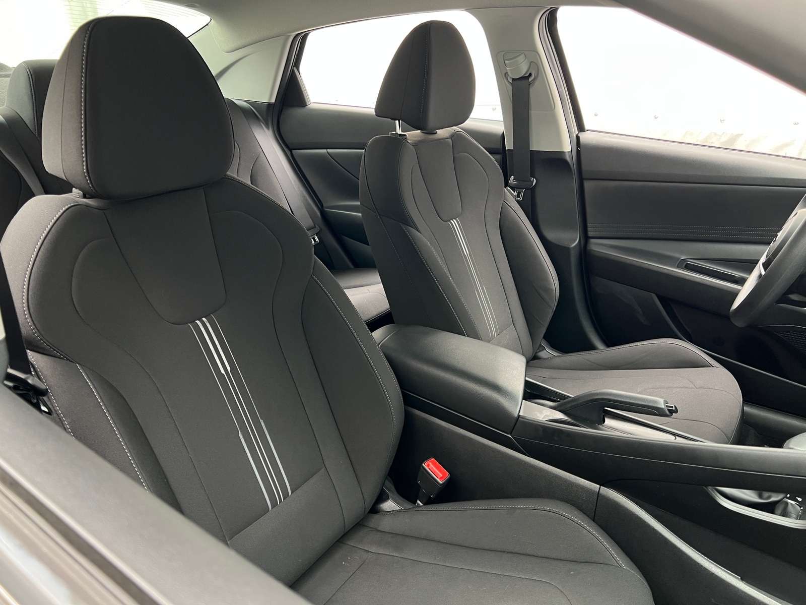 Thumbnail: 2022 Hyundai Elantra - 2