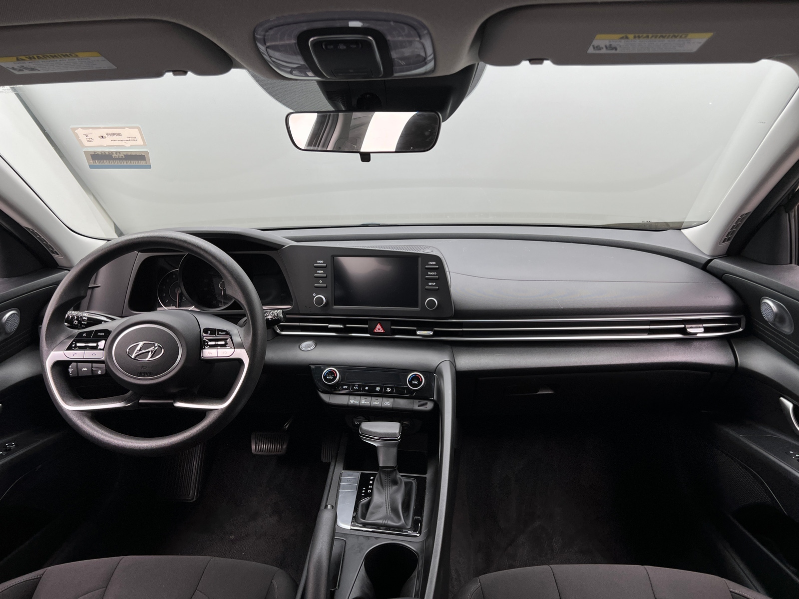 Thumbnail: 2022 Hyundai Elantra - 3