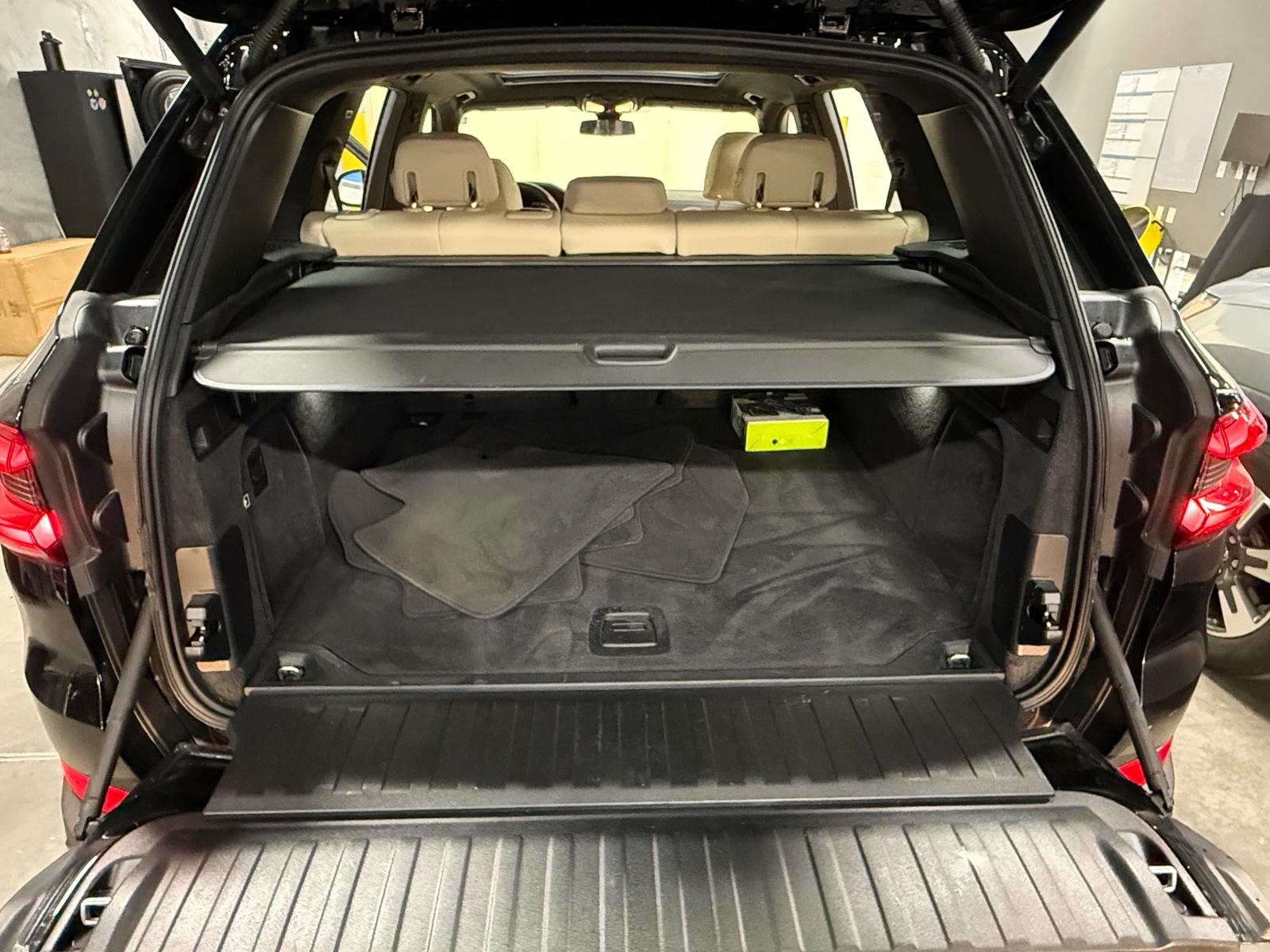 Thumbnail: 2021 BMW X5 - 6