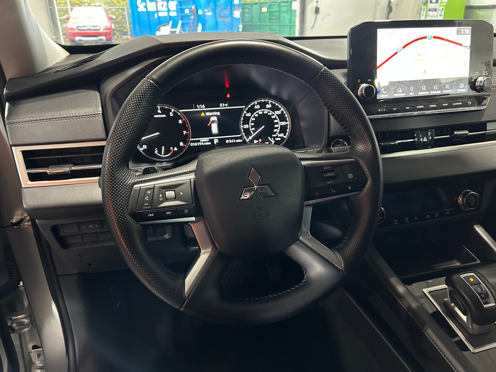 Thumbnail: 2024 Mitsubishi Outlander - 4