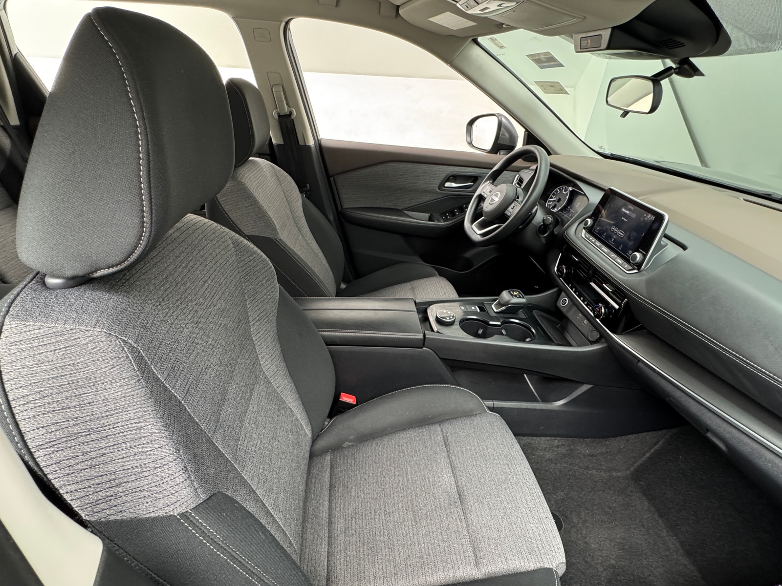 Thumbnail: 2023 Nissan Rogue - 2