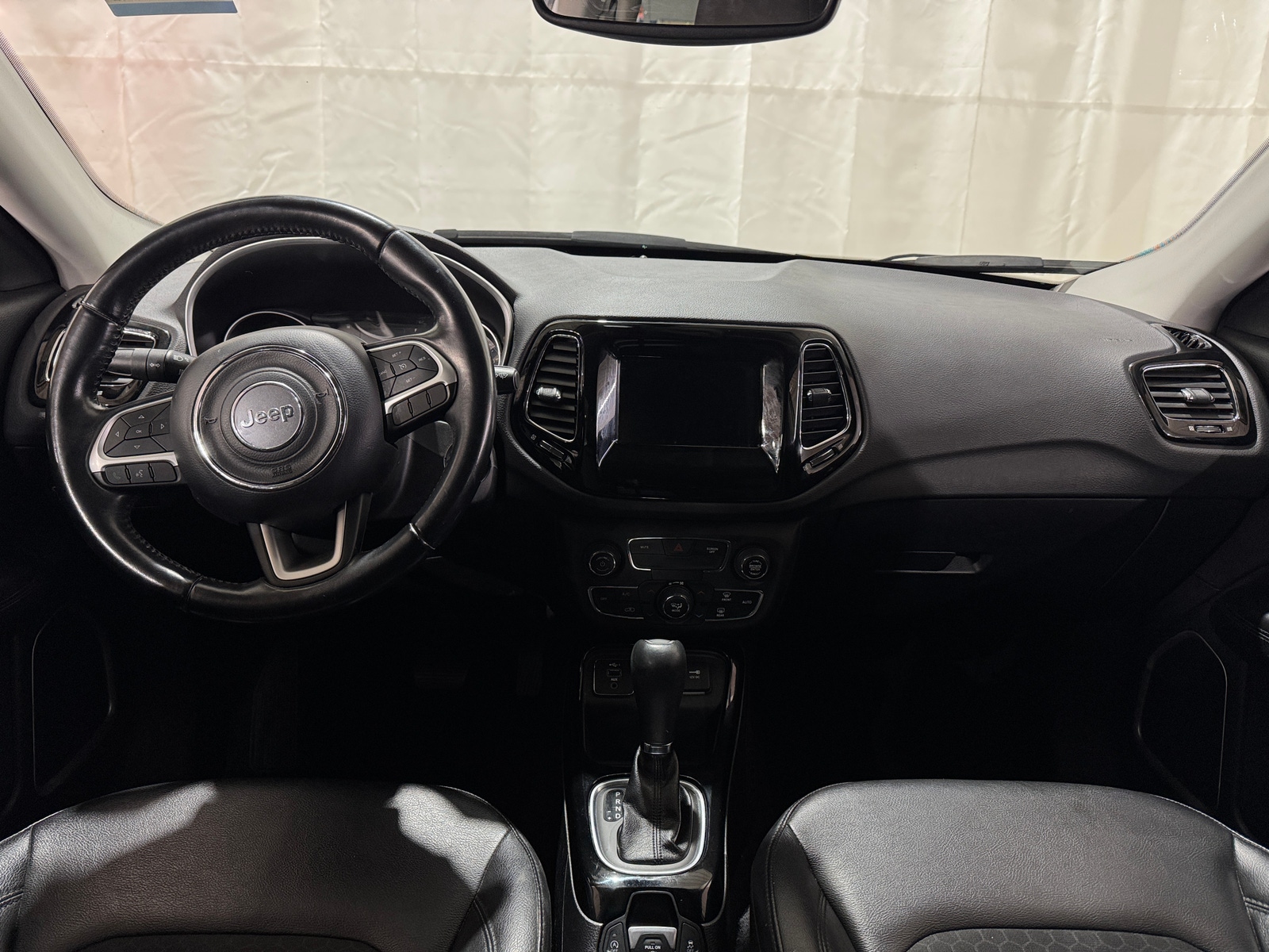 Thumbnail: 2020 Jeep Compass - 3