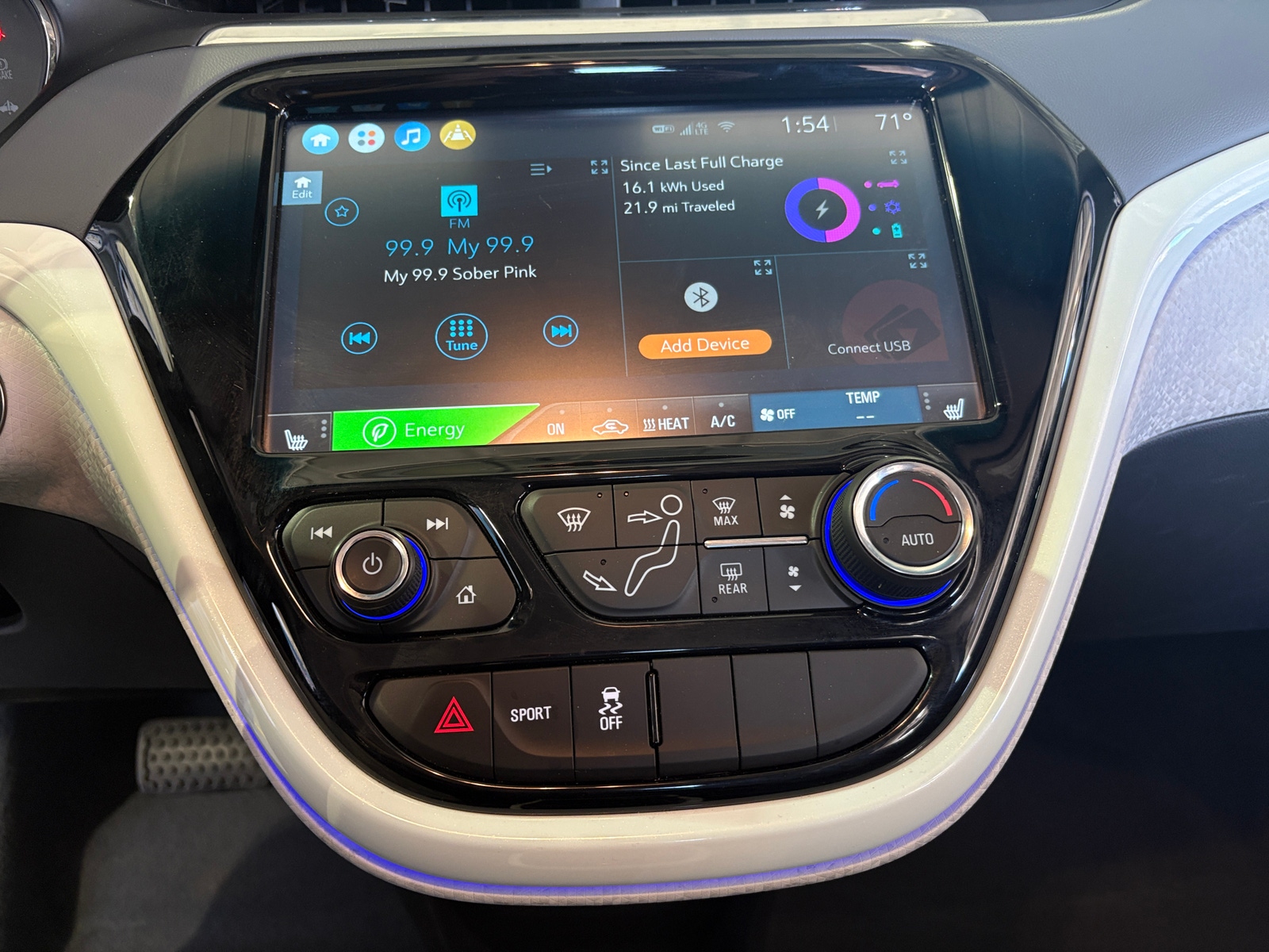 Thumbnail: 2021 Chevrolet Bolt EV - 3