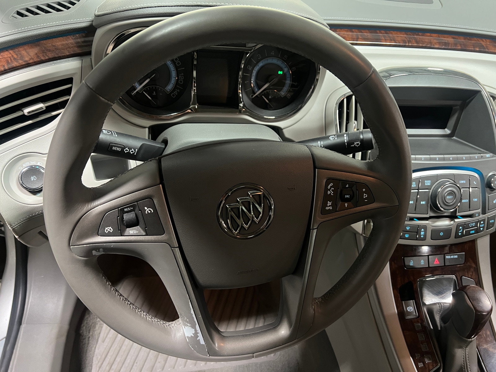 Thumbnail: 2010 Buick LaCrosse - 4