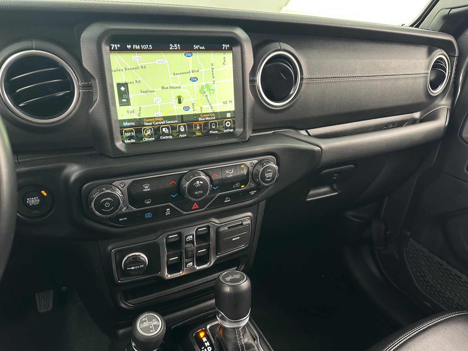 Thumbnail: 2022 Jeep Wrangler - 3