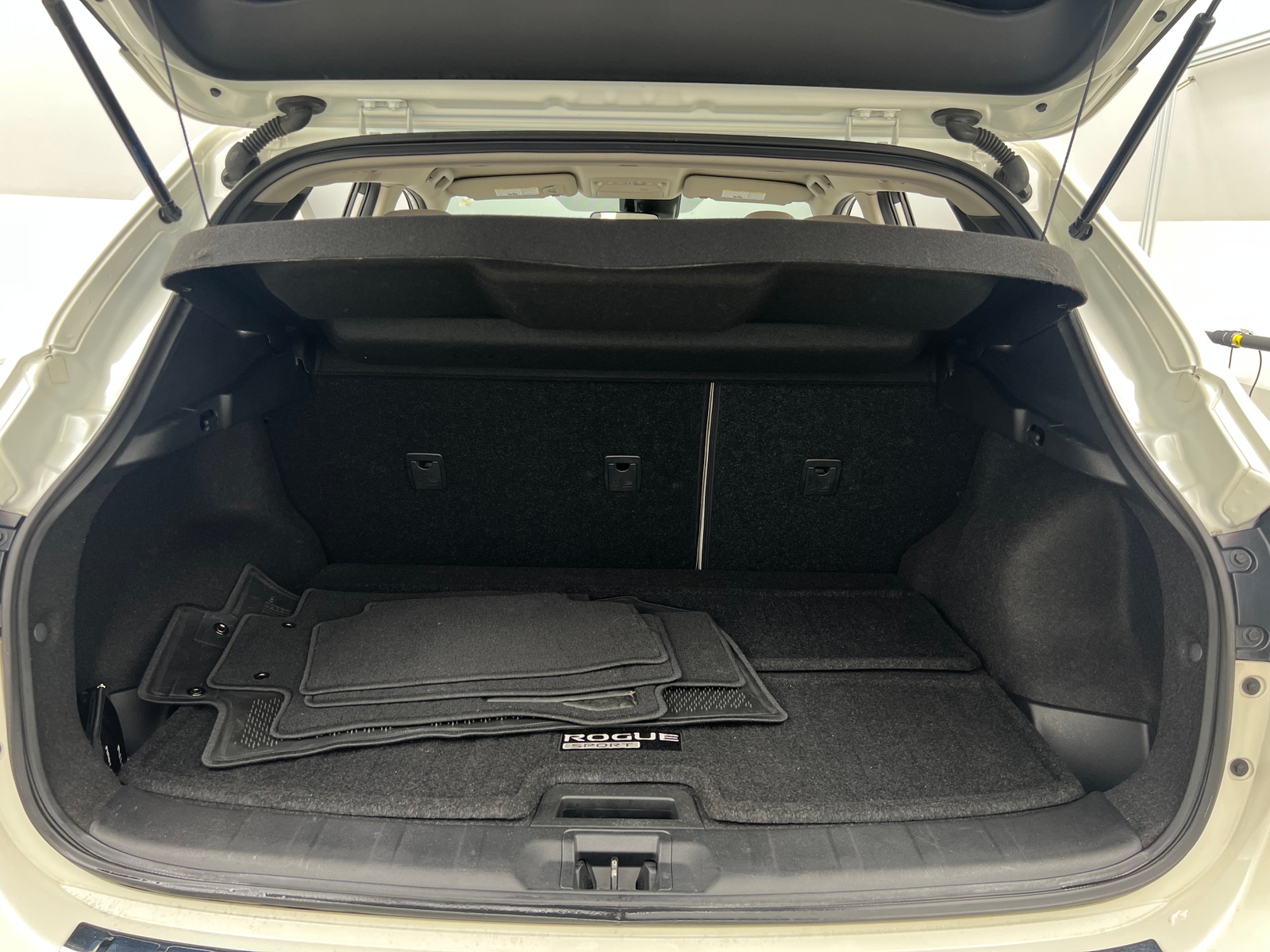 Thumbnail: 2019 Nissan Rogue Sport - 7