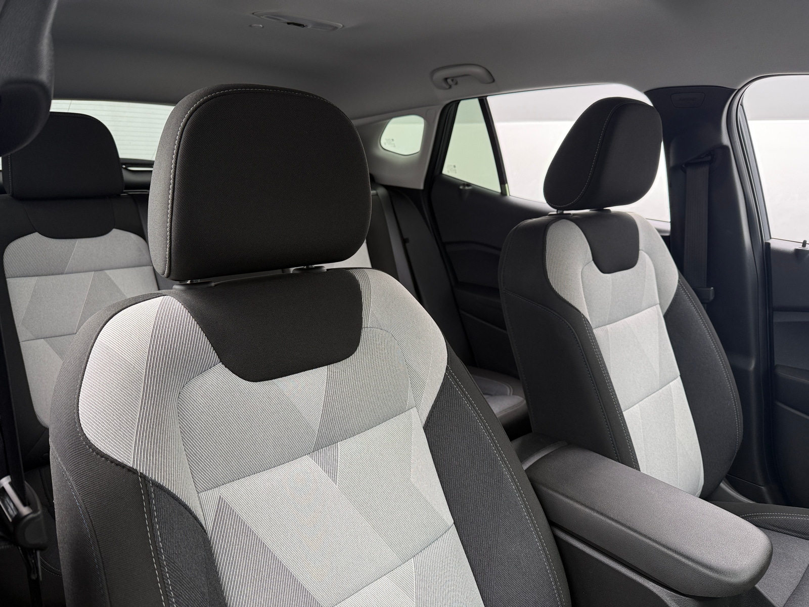 Thumbnail: 2025 Chevrolet Trax - 2