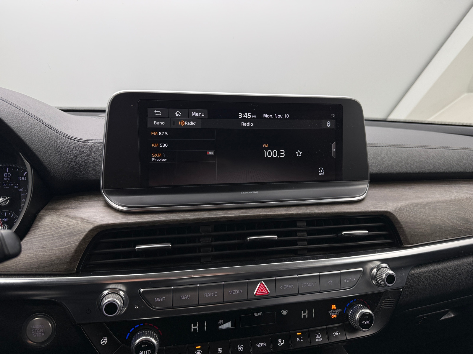 Thumbnail: 2020 Kia Telluride - 3