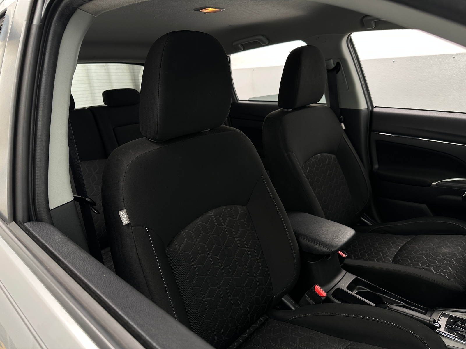 Thumbnail: 2021 Mitsubishi Outlander Sport - 2