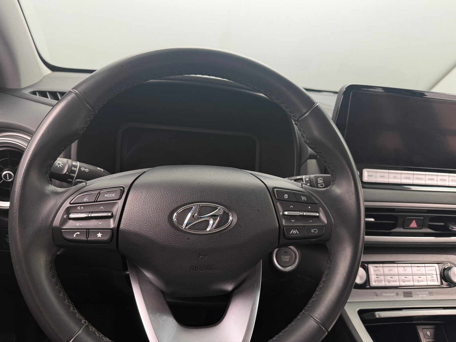 Thumbnail: 2023 Hyundai Kona - 5