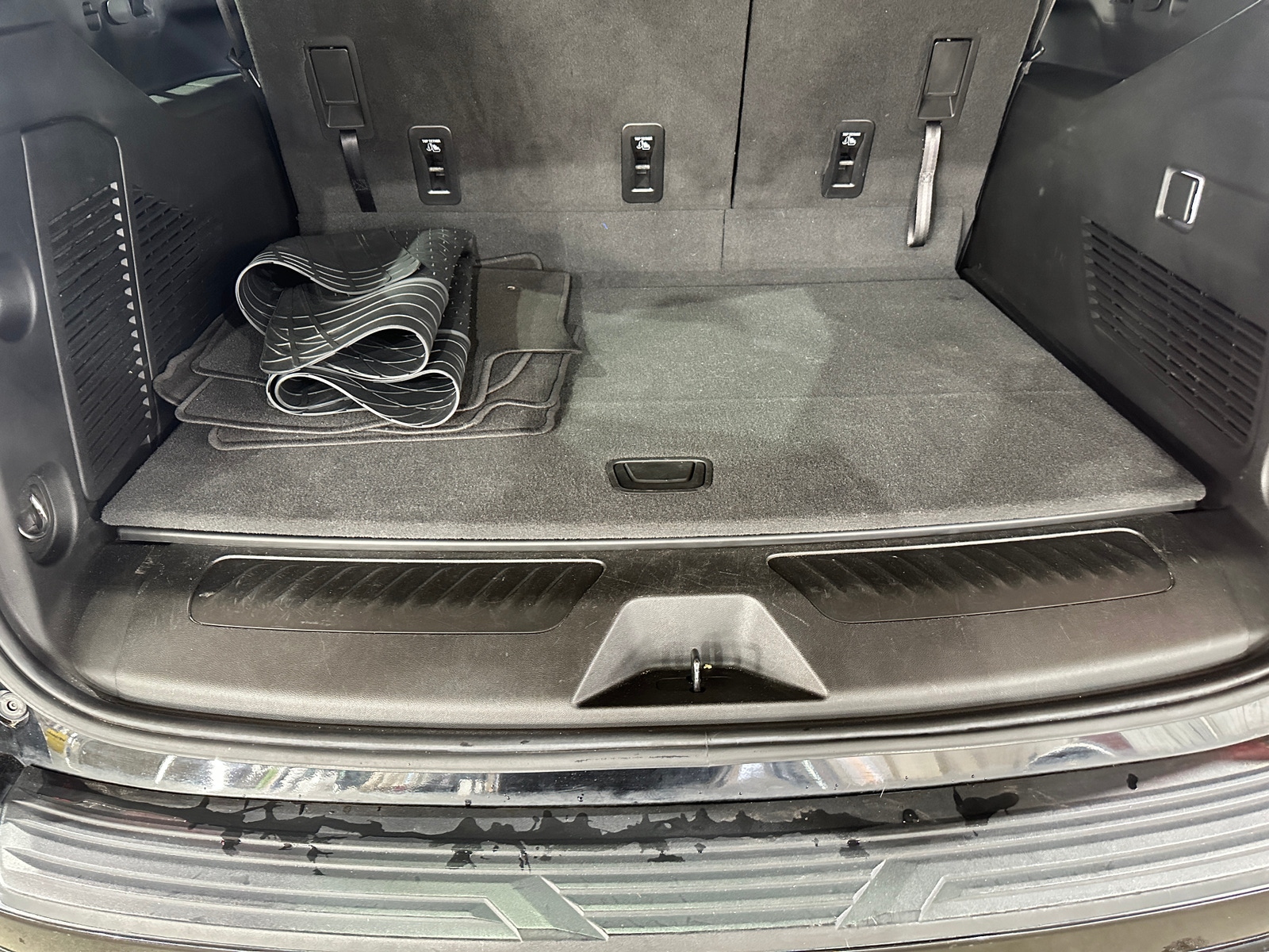 Thumbnail: 2022 GMC Yukon XL - 7