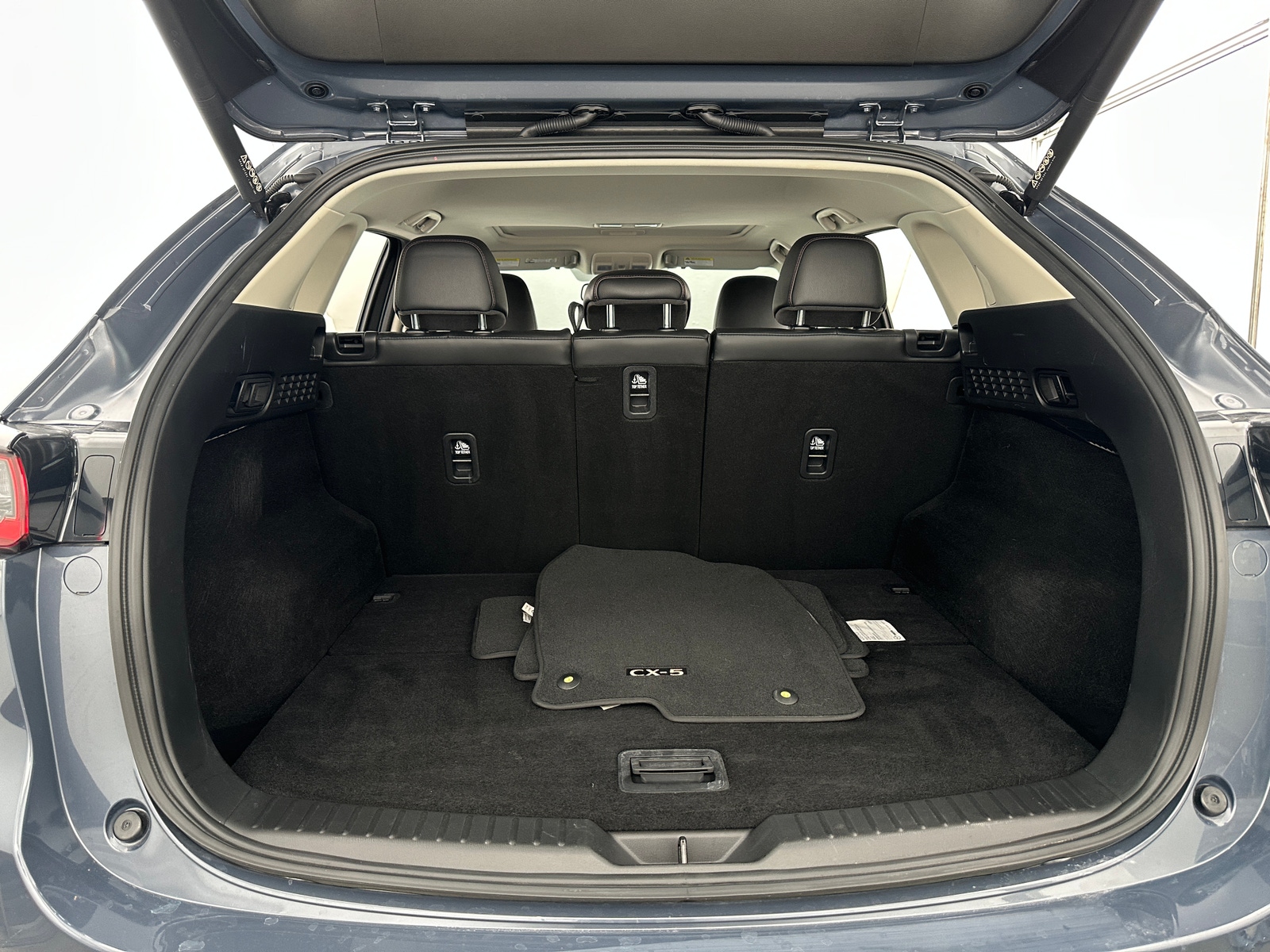 Thumbnail: 2025 Mazda CX-5 - 6