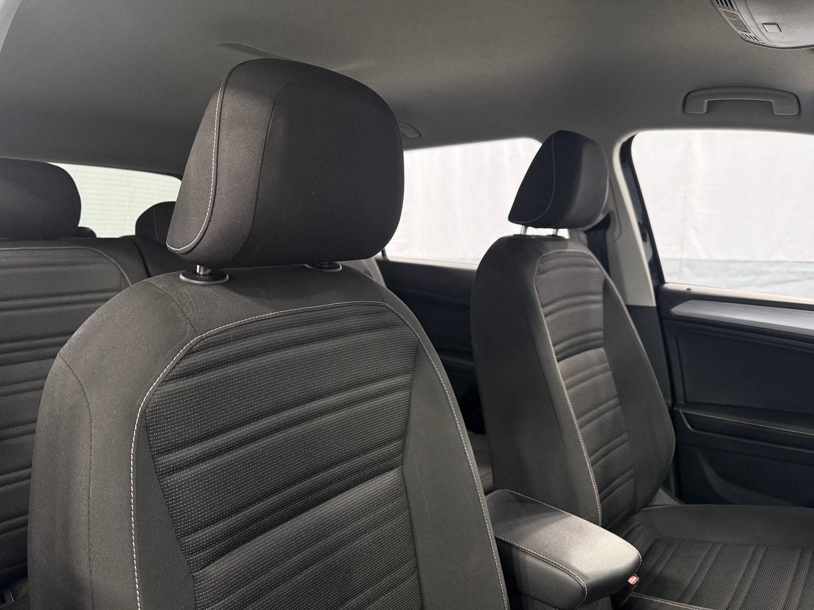 Thumbnail: 2024 Volkswagen Tiguan - 2