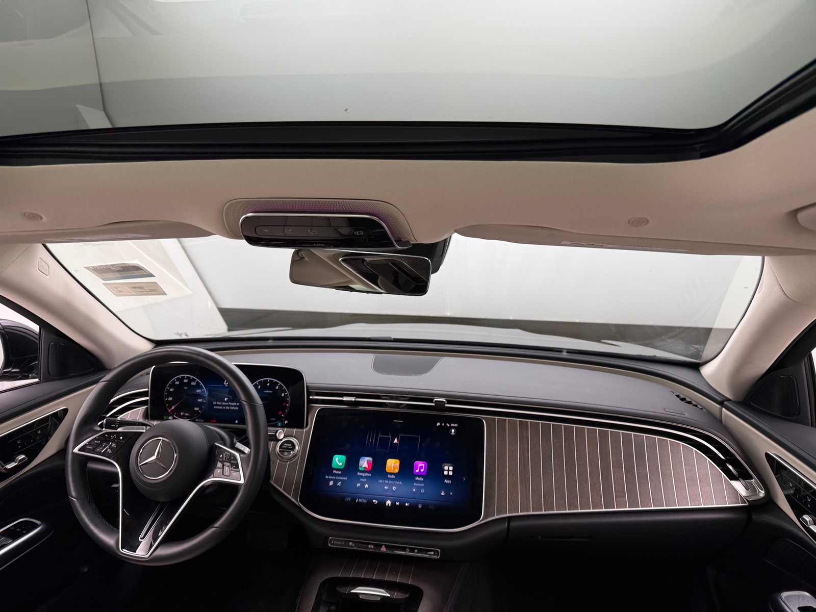 Thumbnail: 2025 Mercedes-Benz E-Class - 2