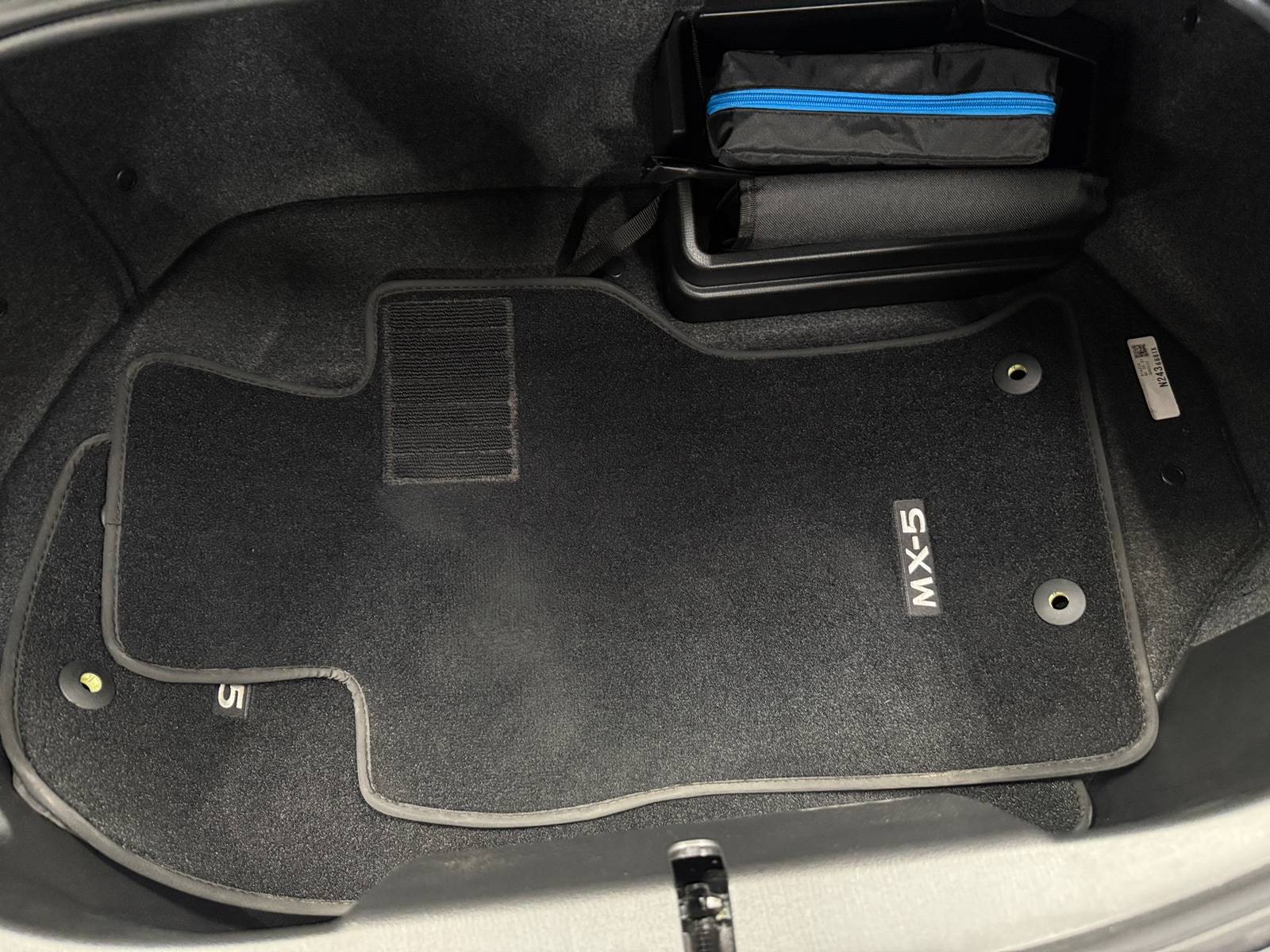 Thumbnail: 2025 Mazda MX-5 Miata - 5