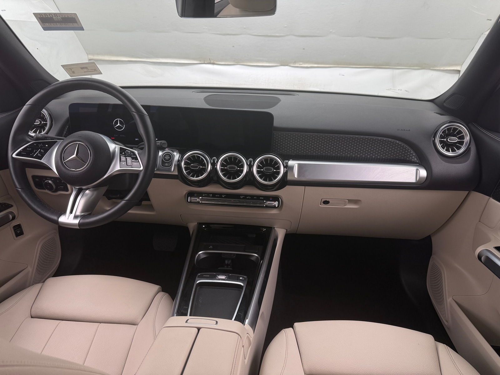 Thumbnail: 2025 Mercedes-Benz GLB - 2