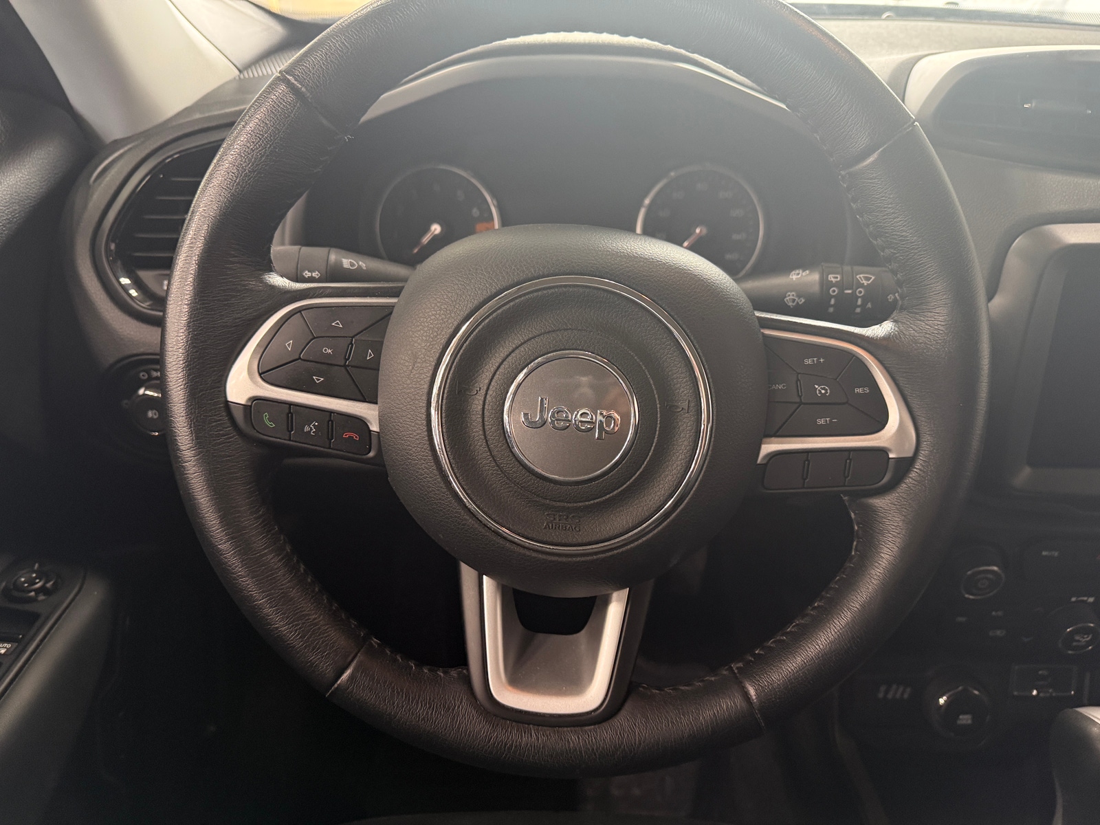 Thumbnail: 2023 Jeep Renegade - 5