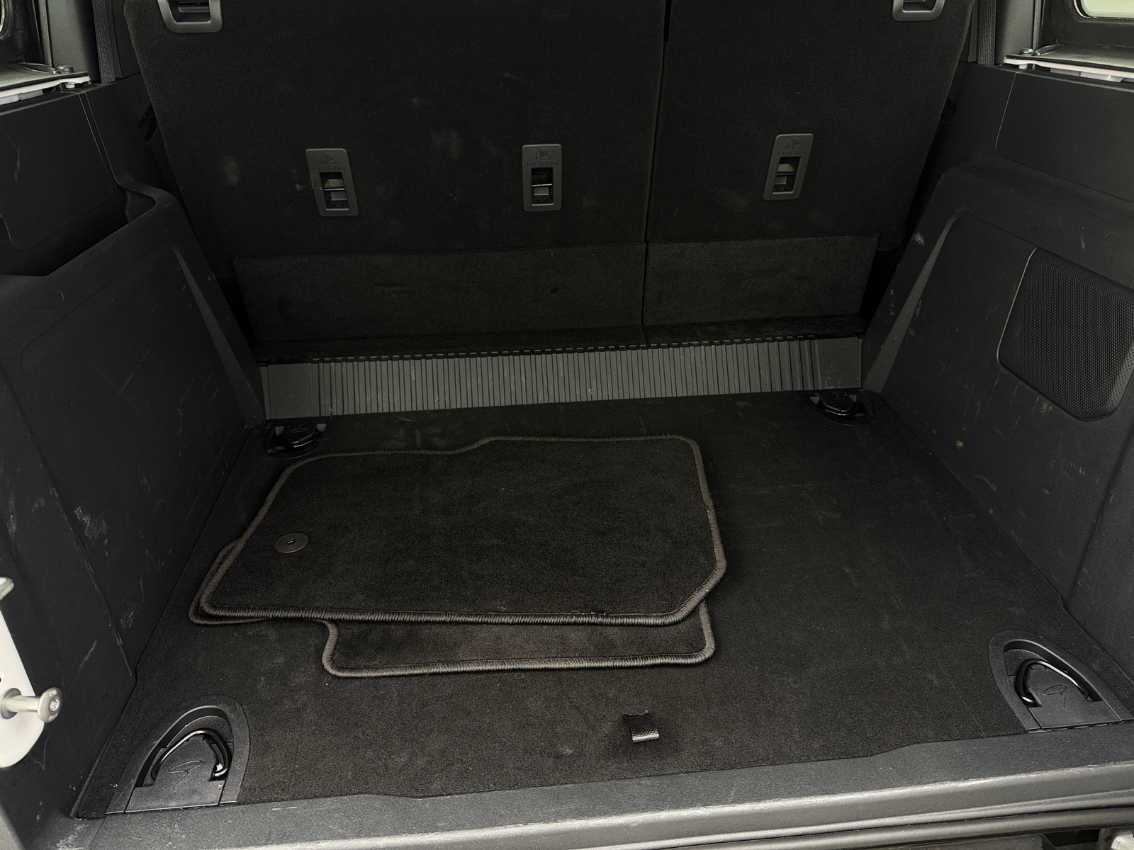 Thumbnail: 2025 Ford Bronco - 7