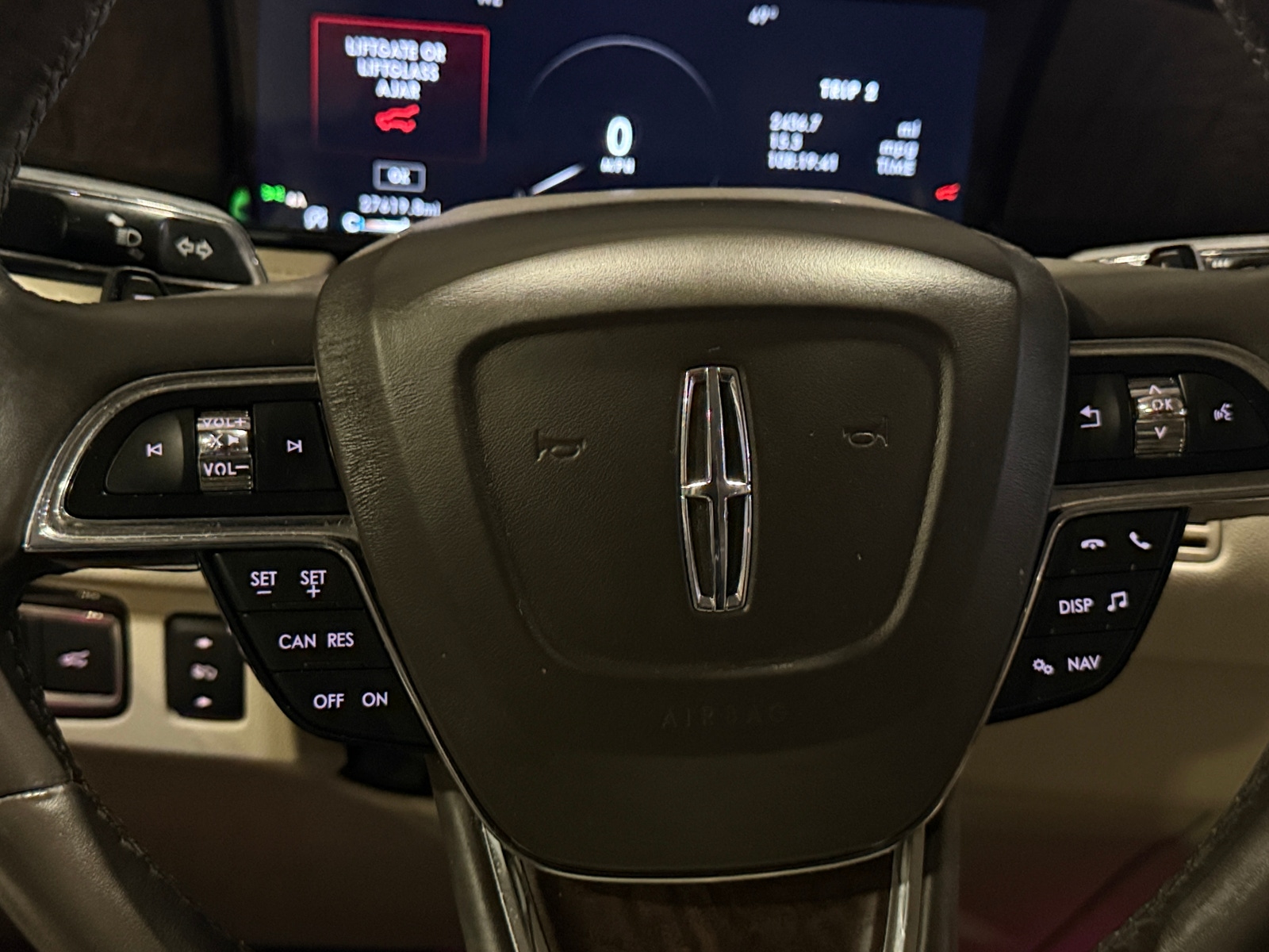 Thumbnail: 2018 Lincoln Navigator L - 4