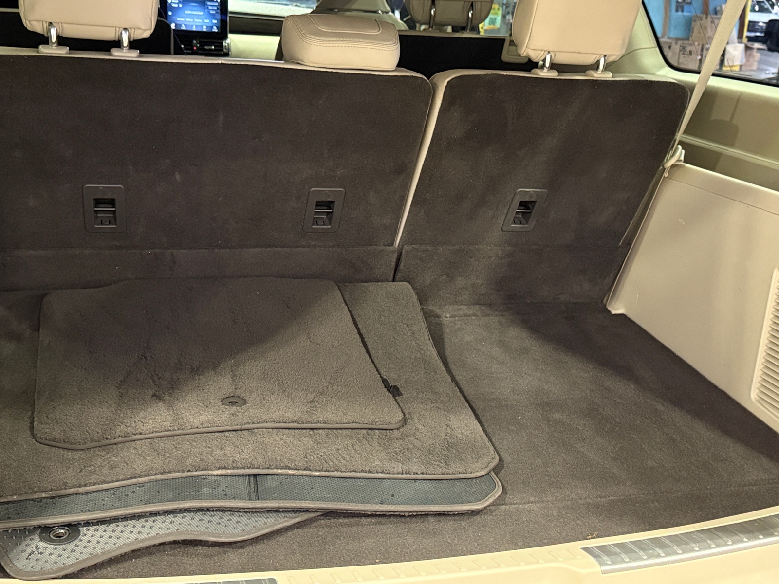 Thumbnail: 2018 Lincoln Navigator L - 6