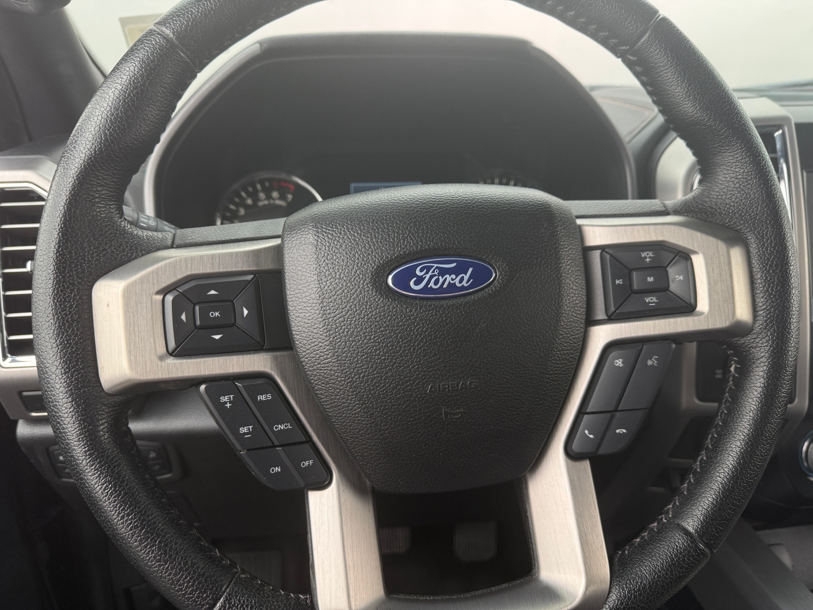 Thumbnail: 2016 Ford Econoline - 4