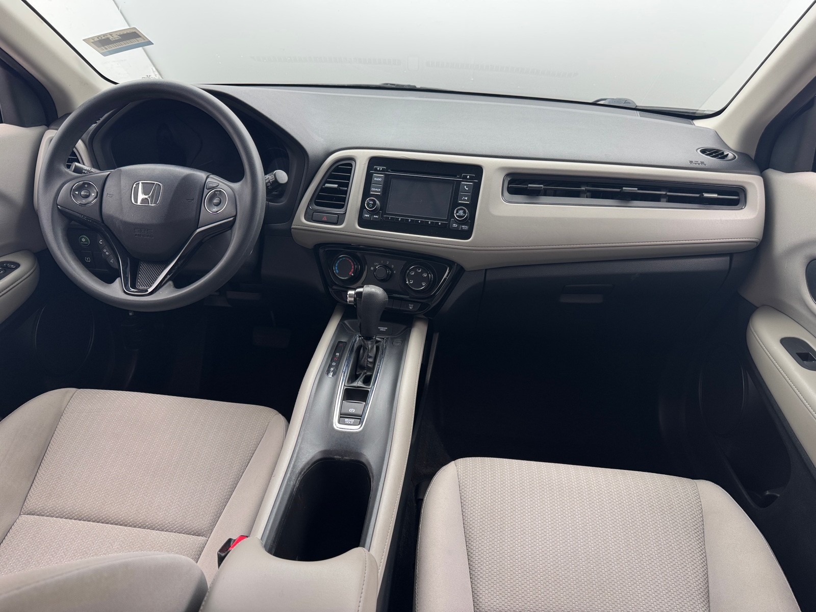 Thumbnail: 2016 Honda HR-V - 3