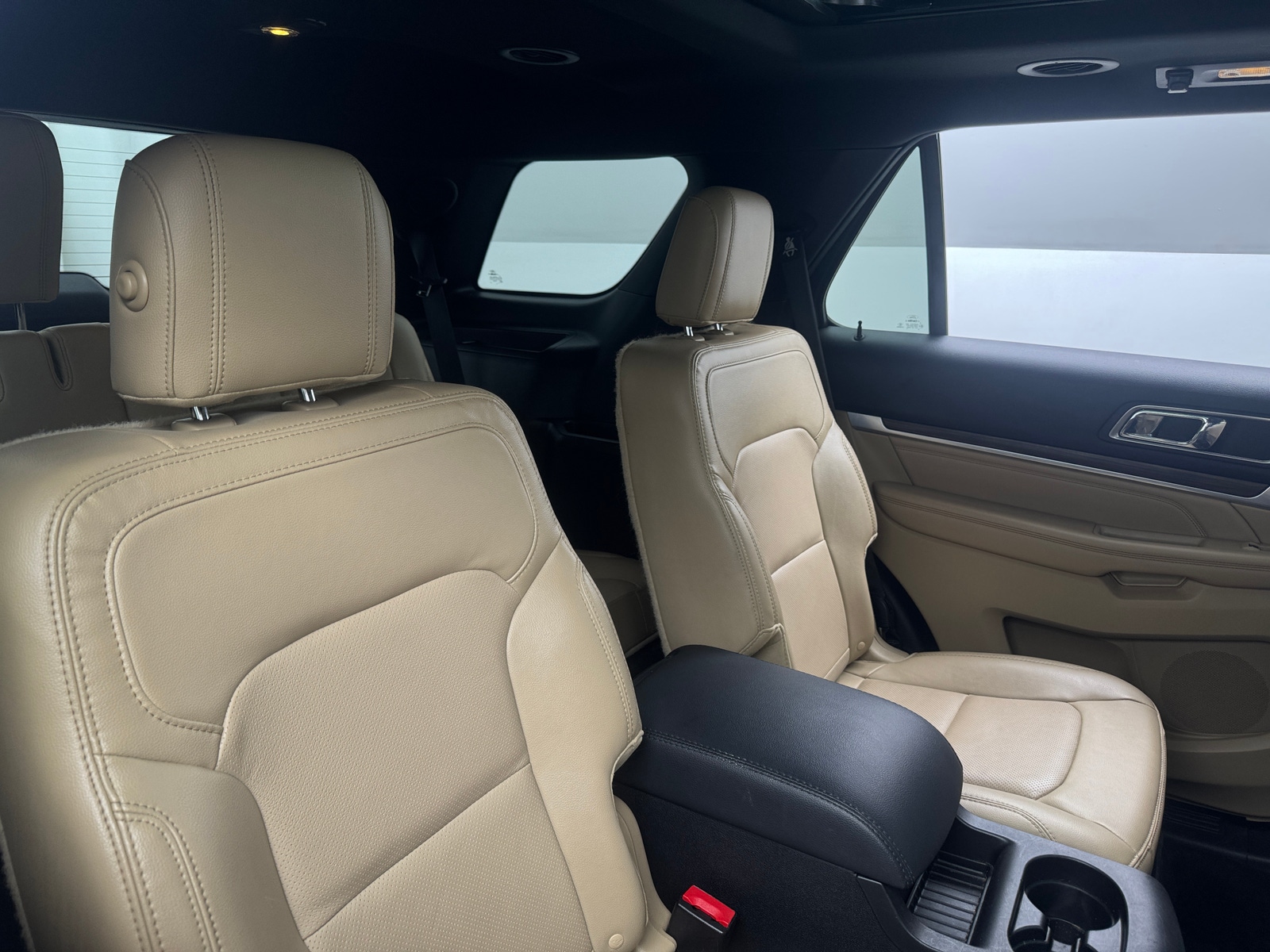 Thumbnail: 2017 Ford Explorer - 5