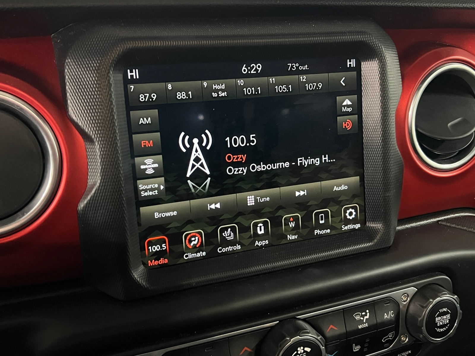 Thumbnail: 2021 Jeep Gladiator - 4