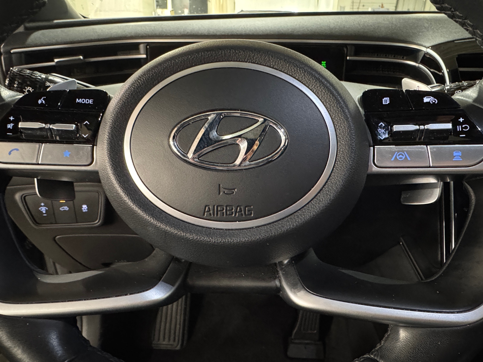 Thumbnail: 2023 Hyundai Santa Cruz - 4