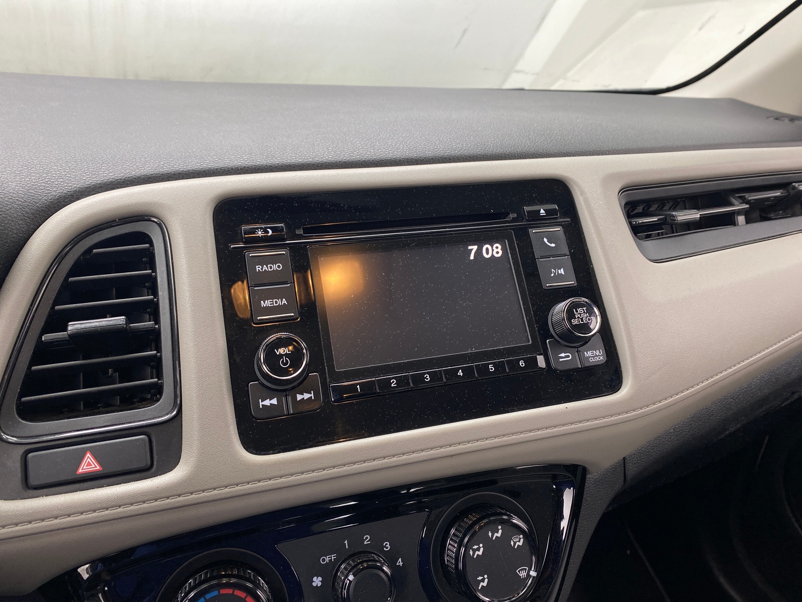 Thumbnail: 2022 Honda HR-V - 4