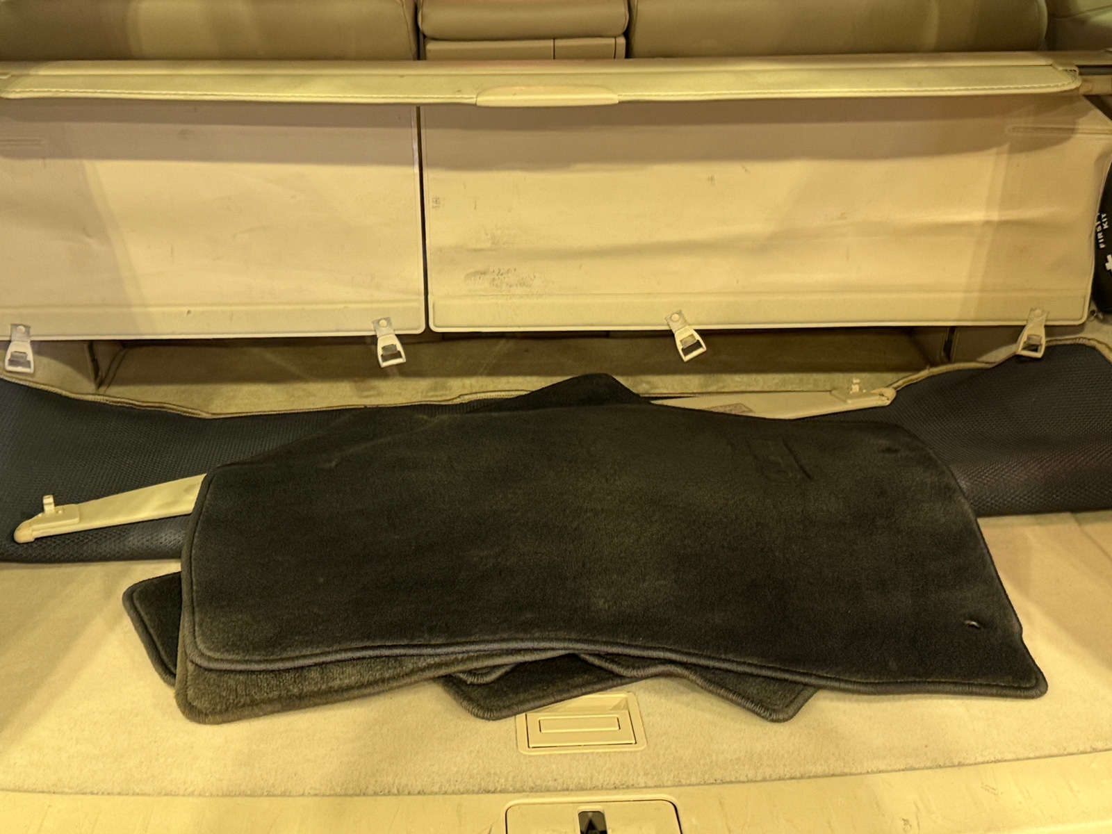 Thumbnail: 2011 Lexus RX - 7