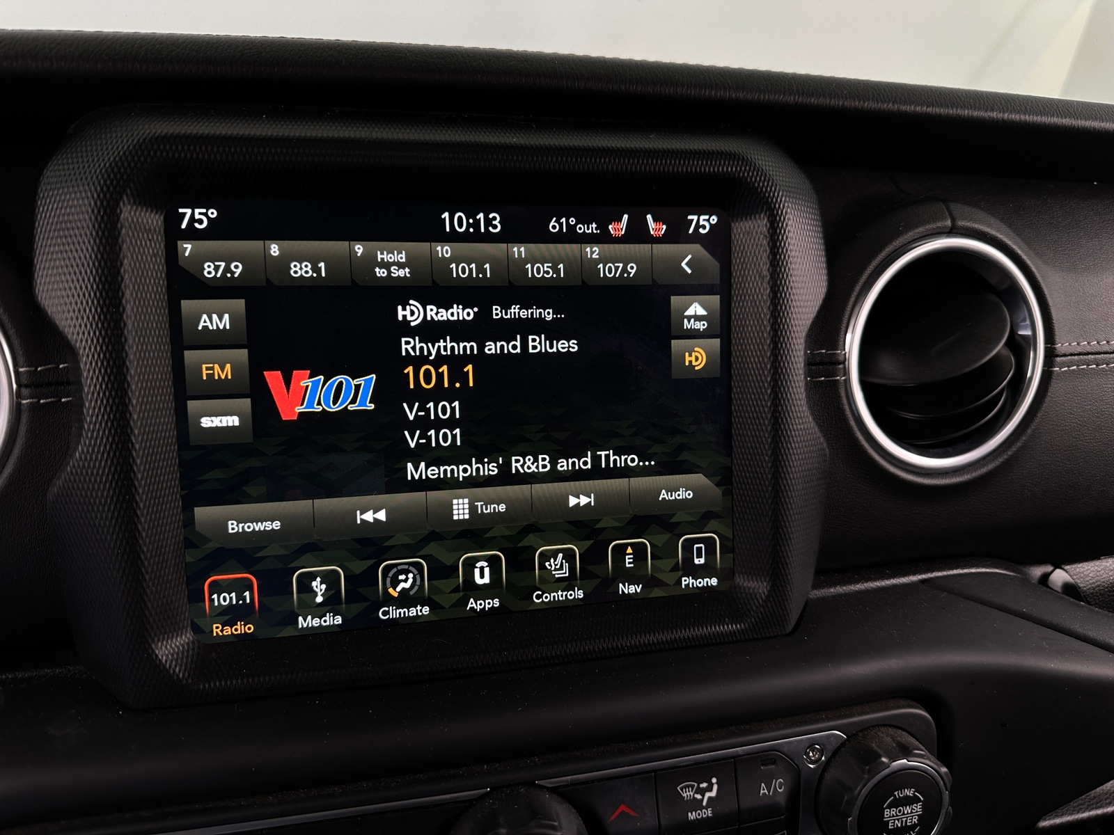 Thumbnail: 2018 Jeep Wrangler - 4