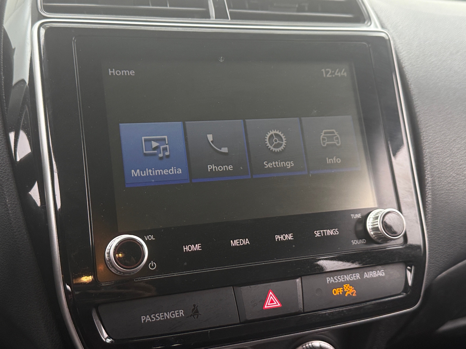 Thumbnail: 2022 Mitsubishi Outlander Sport - 4