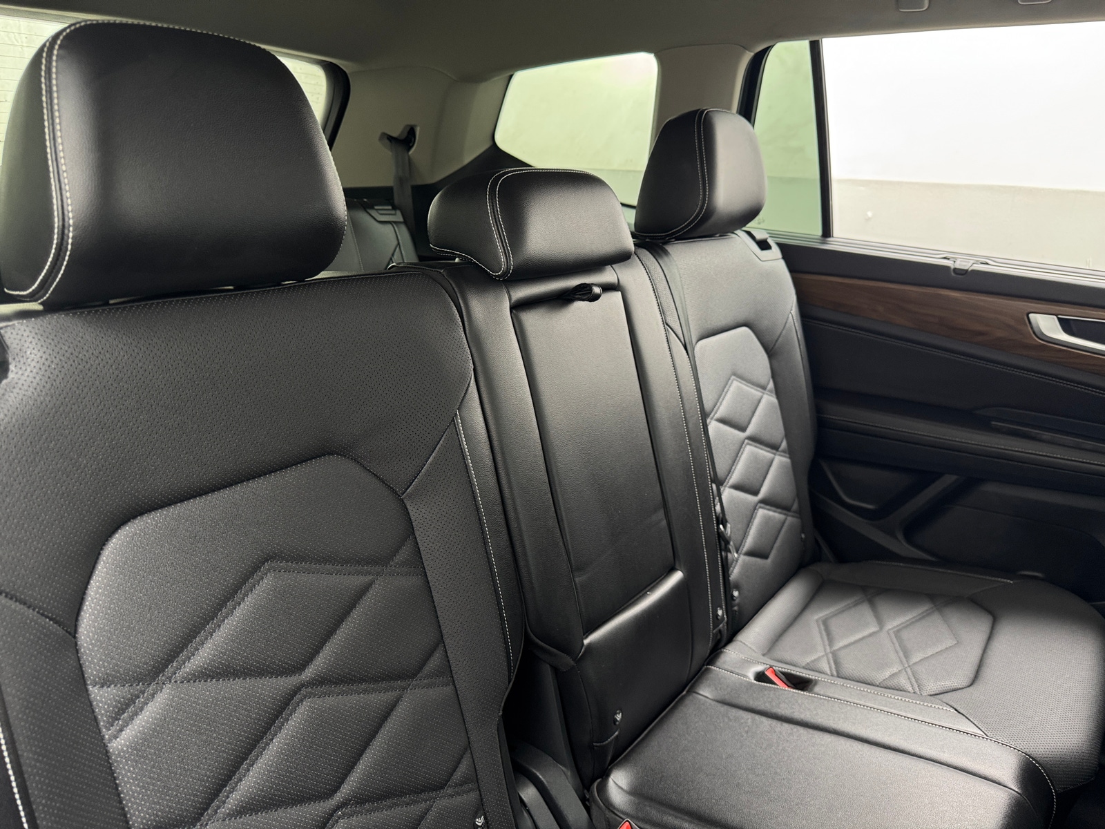 Thumbnail: 2024 Volkswagen Atlas - 6