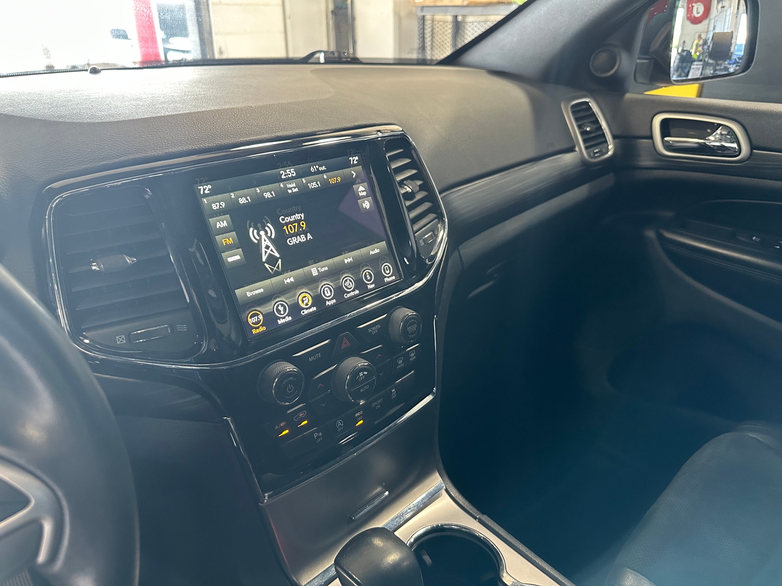 Thumbnail: 2019 Jeep Grand Cherokee - 4