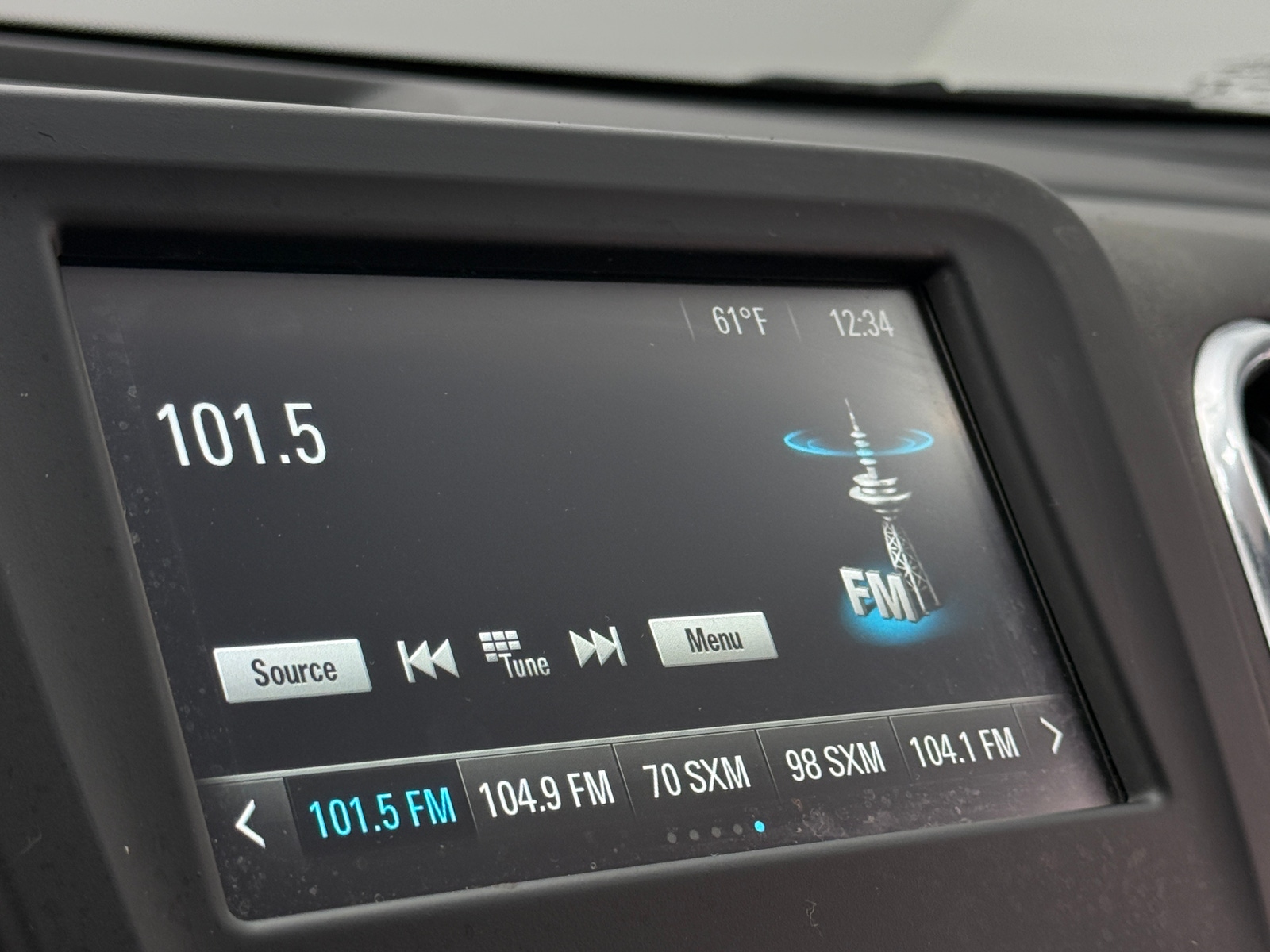 Thumbnail: 2018 Chevrolet Equinox - 4