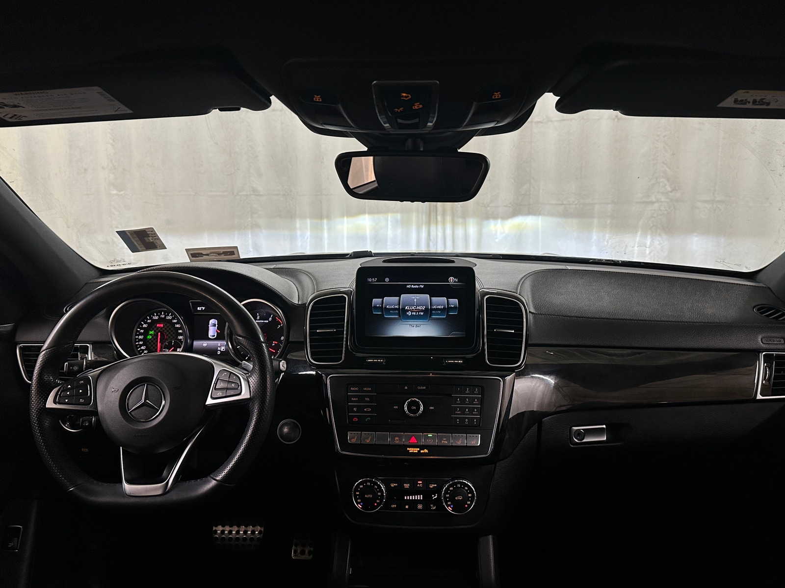 Thumbnail: 2018 Mercedes-Benz GLE - 2