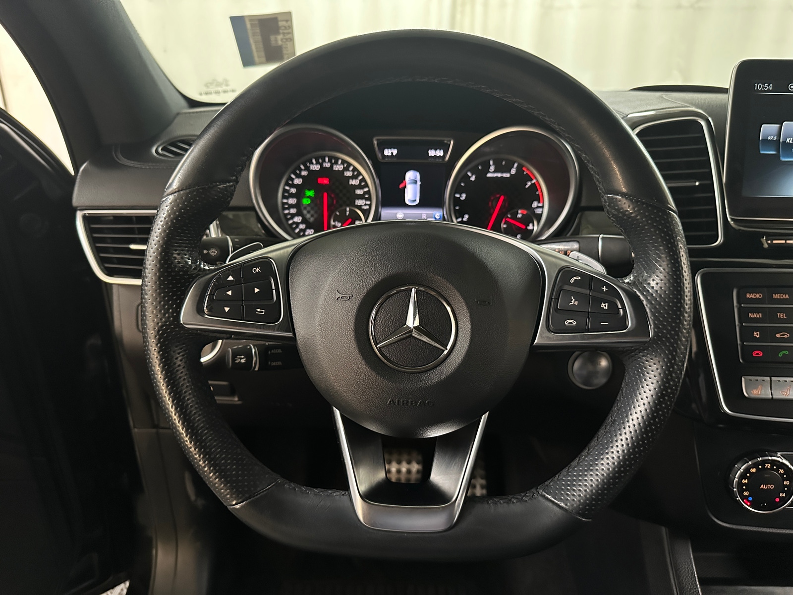 Thumbnail: 2018 Mercedes-Benz GLE - 4