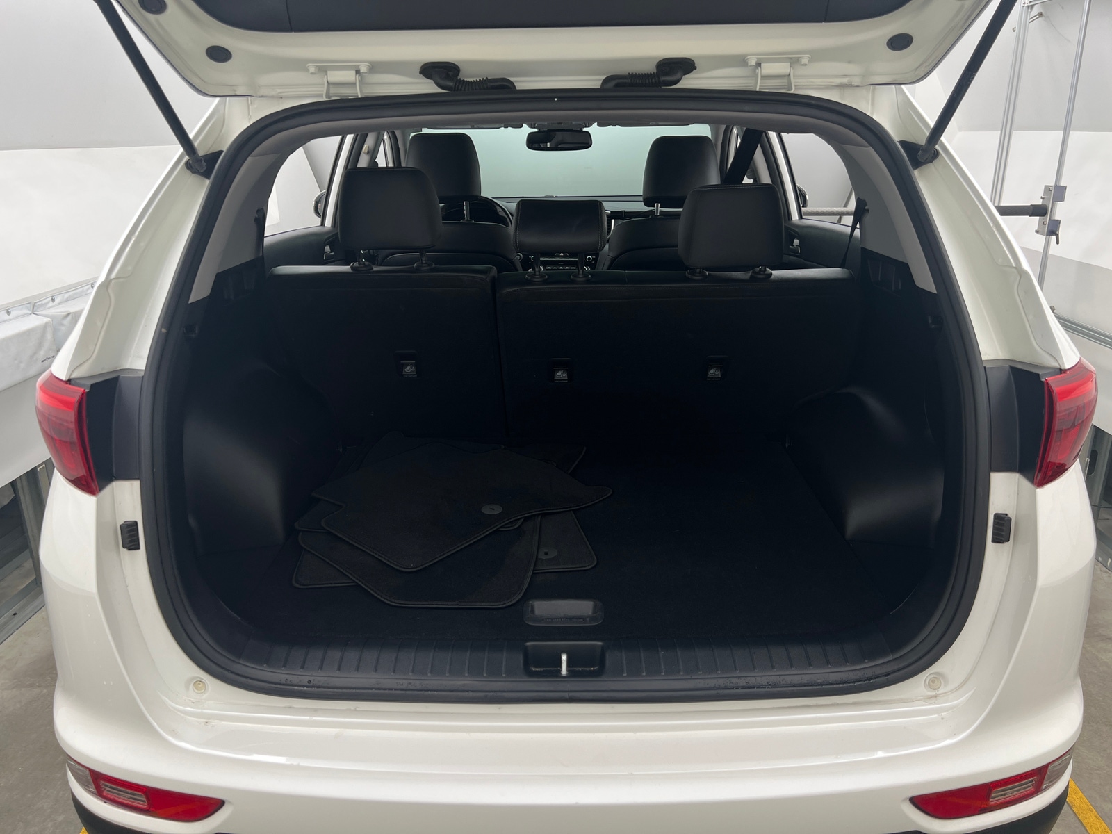 Thumbnail: 2018 Kia Sportage - 7