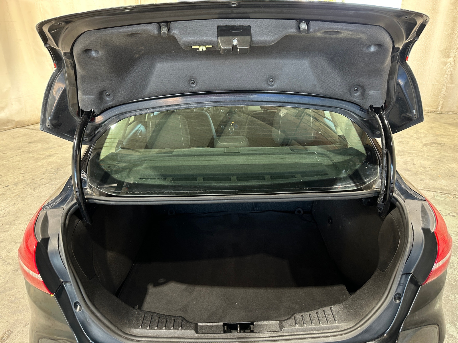 Thumbnail: 2018 Ford Focus - 7