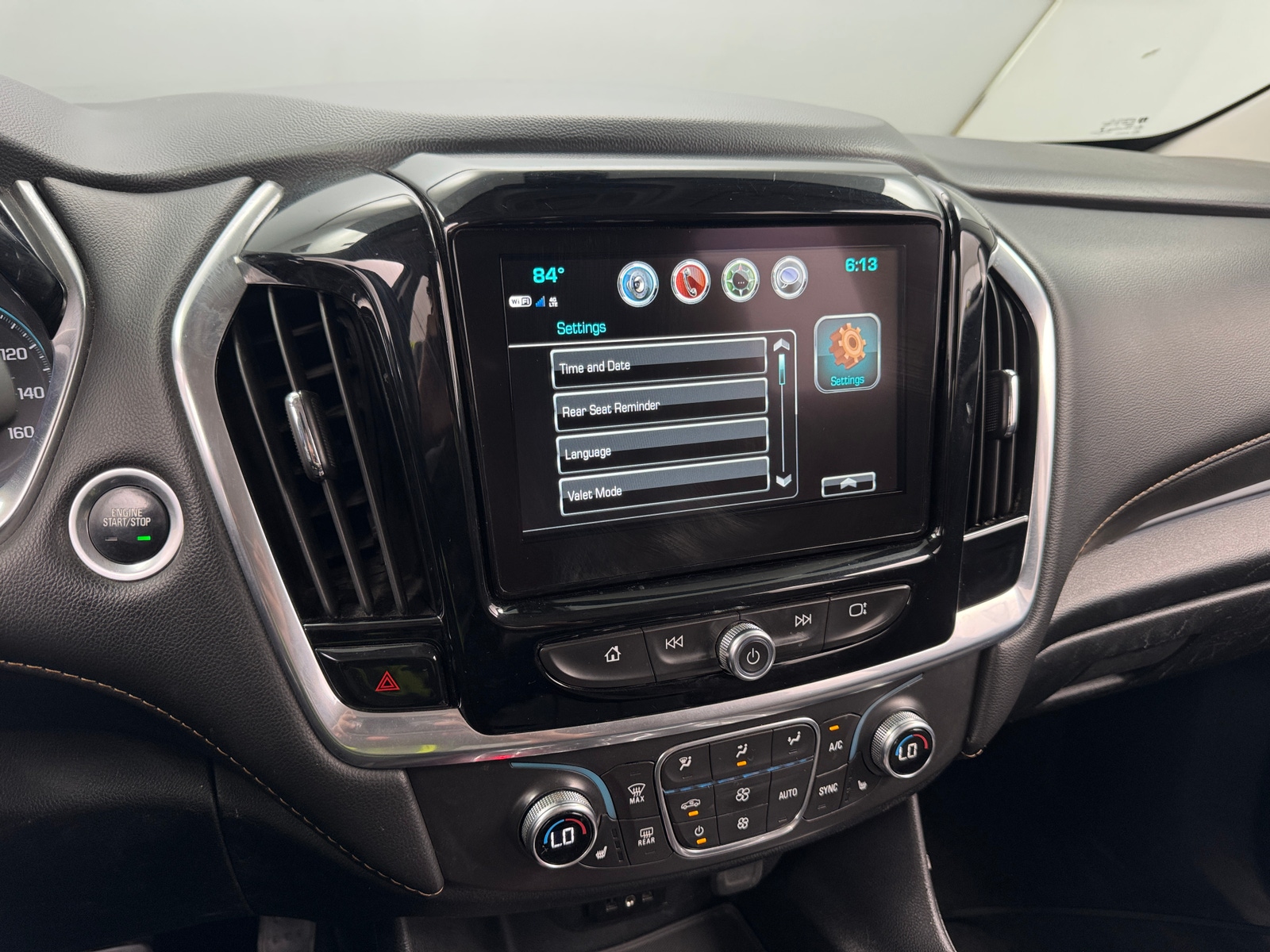 Thumbnail: 2019 Chevrolet Traverse - 4