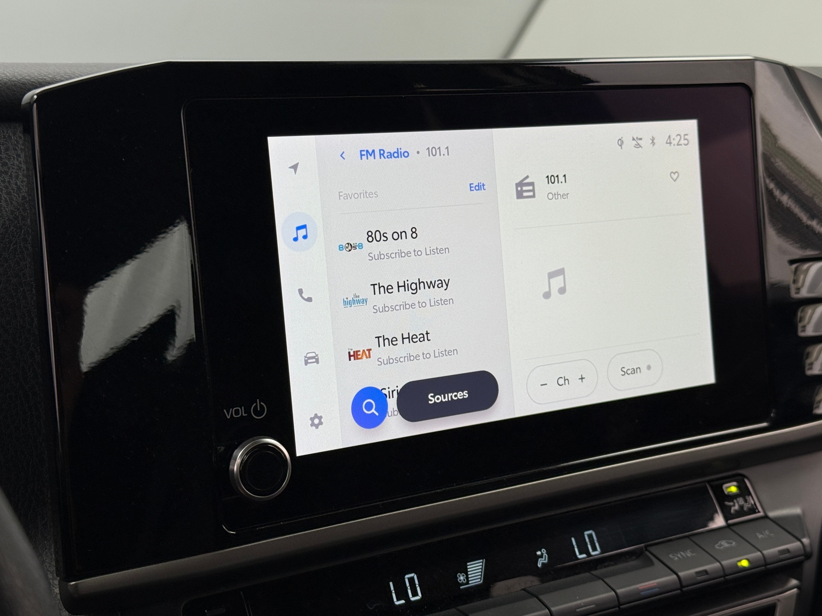 Thumbnail: 2025 Toyota Camry - 4