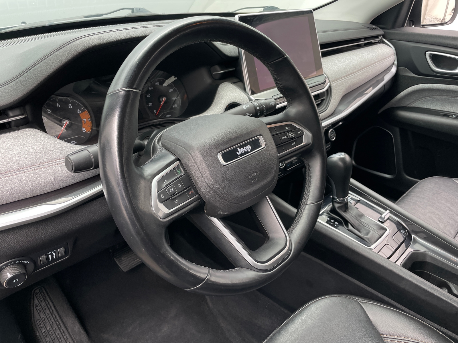 Thumbnail: 2022 Jeep Compass - 4