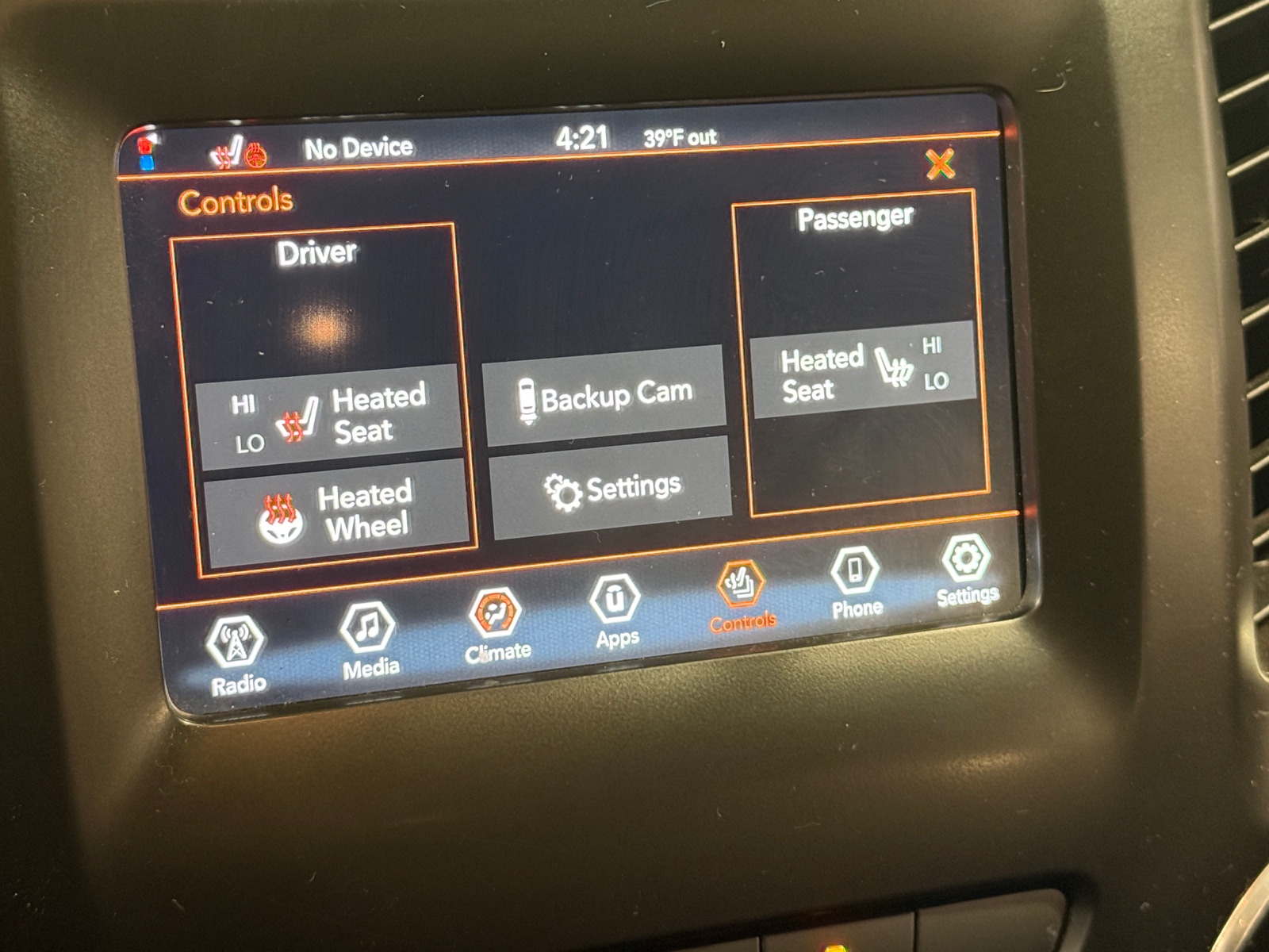 Thumbnail: 2021 Jeep Cherokee - 3