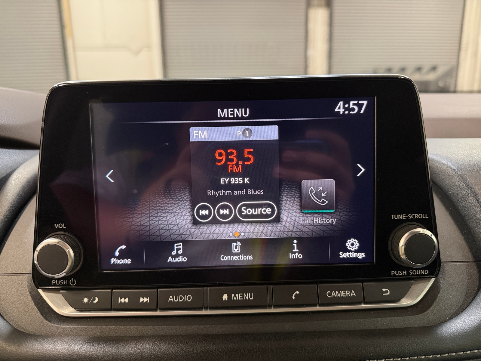 Thumbnail: 2023 Nissan Rogue - 4