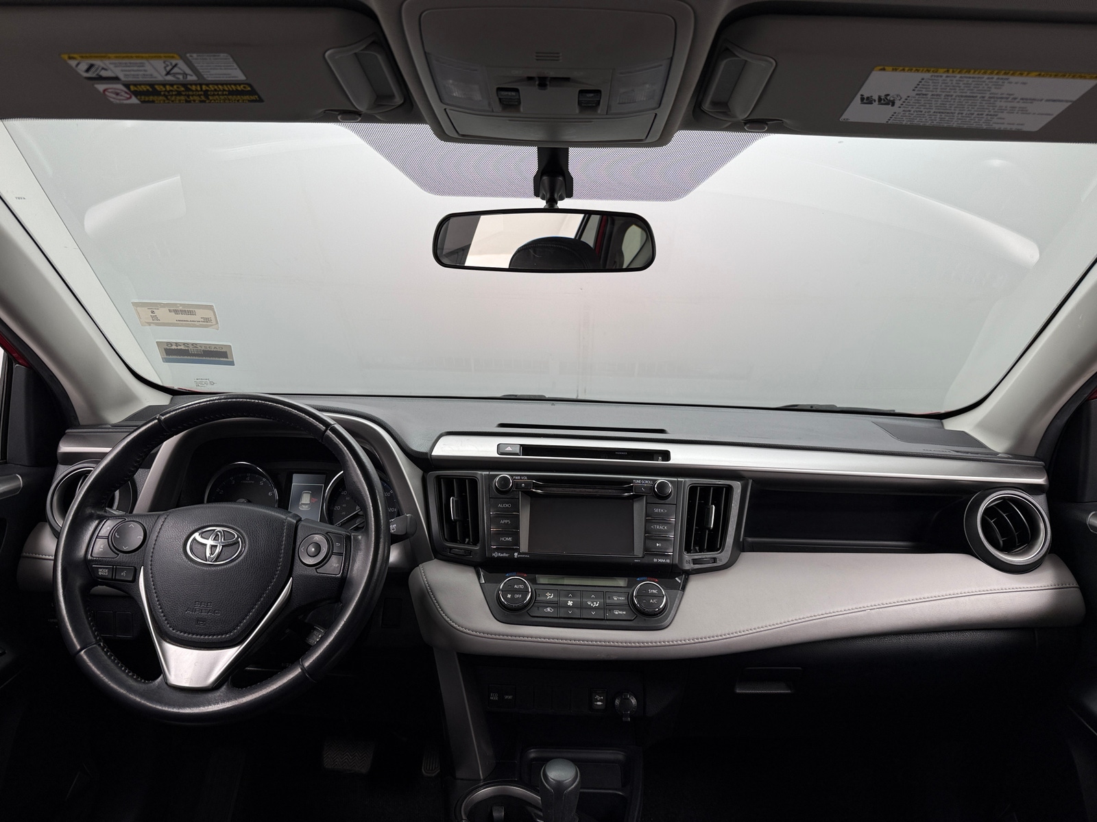 Thumbnail: 2016 Toyota RAV4 - 3