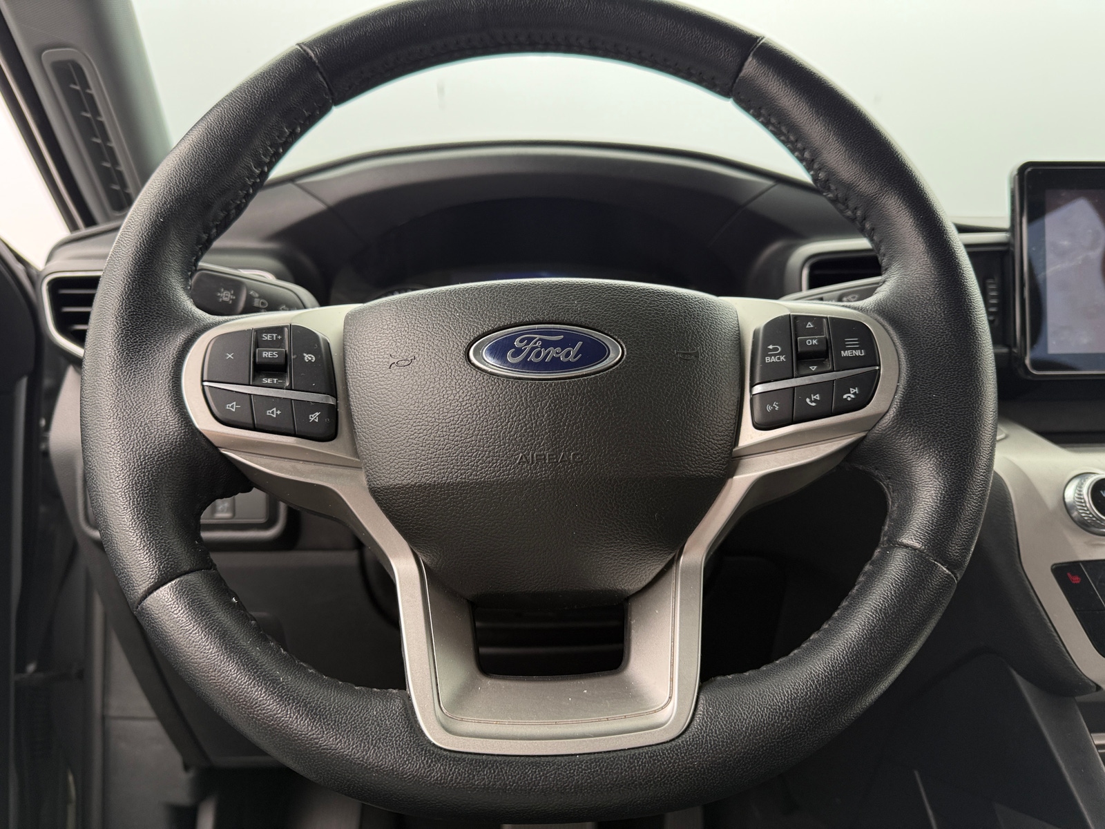 Thumbnail: 2023 Ford Explorer - 5