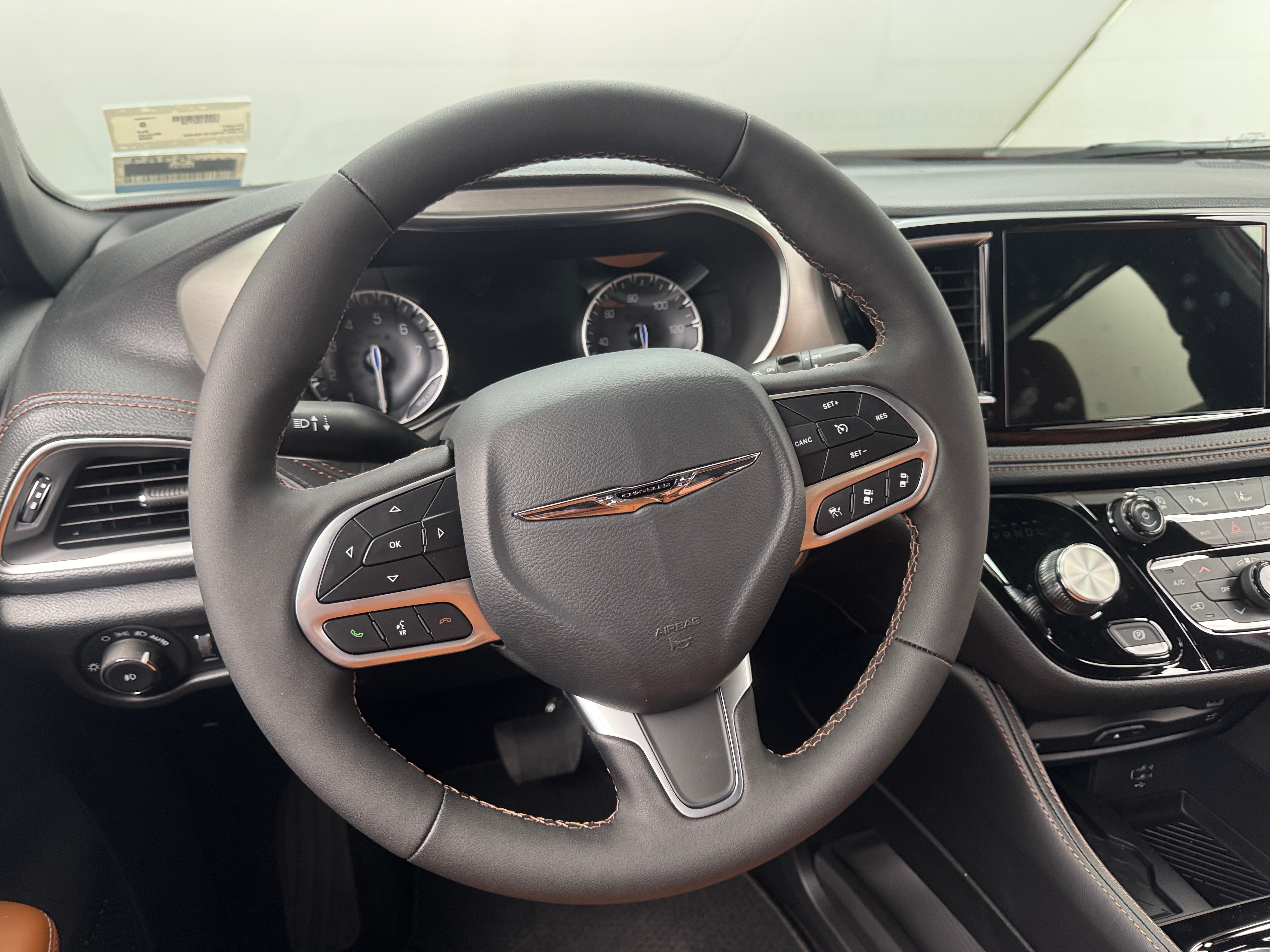 2026 Chrysler Pacifica Pinnacle - Photo 1